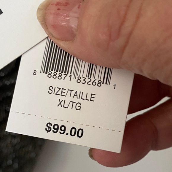 H by Halston Metallic V-Neck Blouse in Black and Gold - Picture 4 of 4